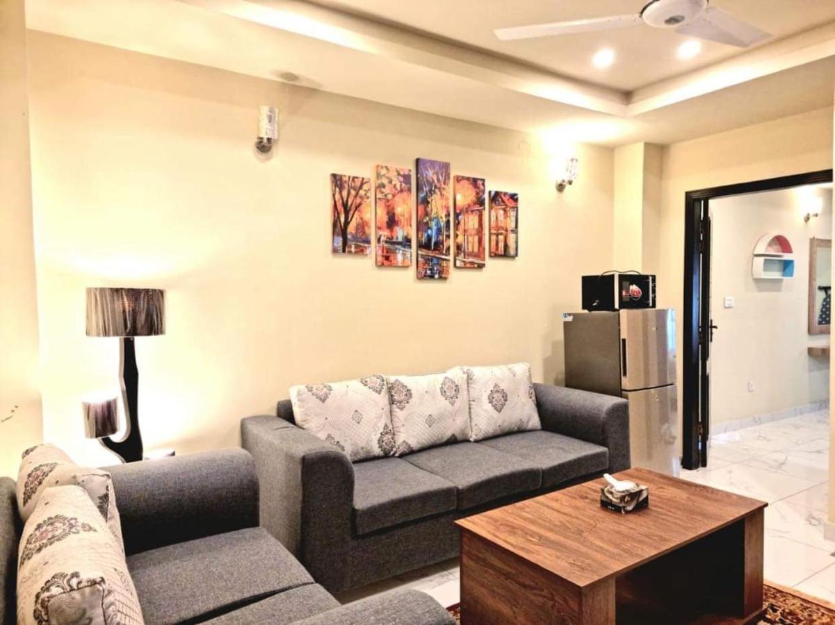Comfortable & Lovely 1 Bed Apt In Bahria Town Rawalpindi Exterior foto